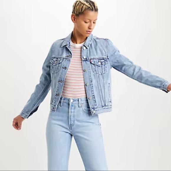 Levi’s Denim Jacket - Picture 5 of 6